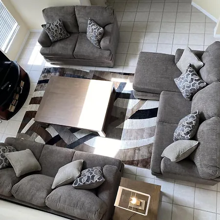 Family Ready In Gated Community Near Attractions Vila